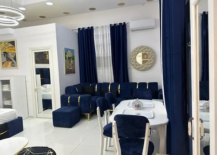 Esto's Near Tirana Airport 1 - Self Checkin -netflix - Free Parking *